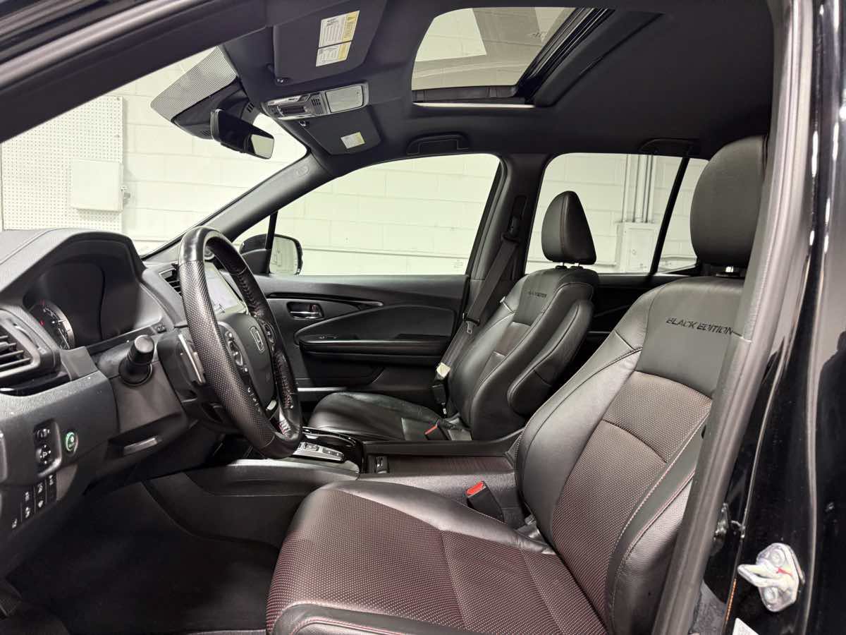 Used 2023 Honda Ridgeline Black Edition image 14