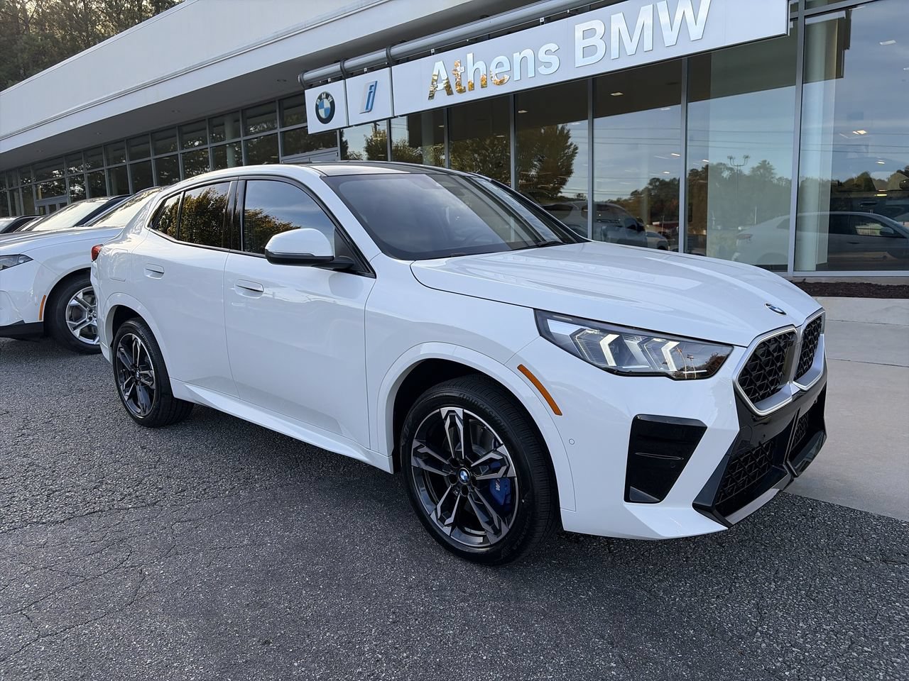 New 2027 BMW X2 xDrive28i w/ M Sport Package AWD/4WD image 2