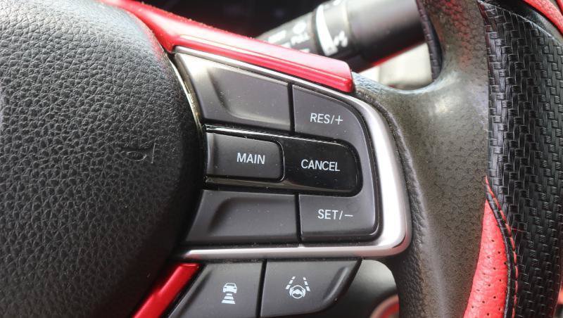 Used 2018 Honda Accord LX image 10