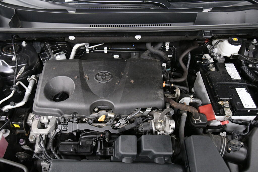 Used 2023 Toyota RAV4 XLE Premium AWD/4WD image 36