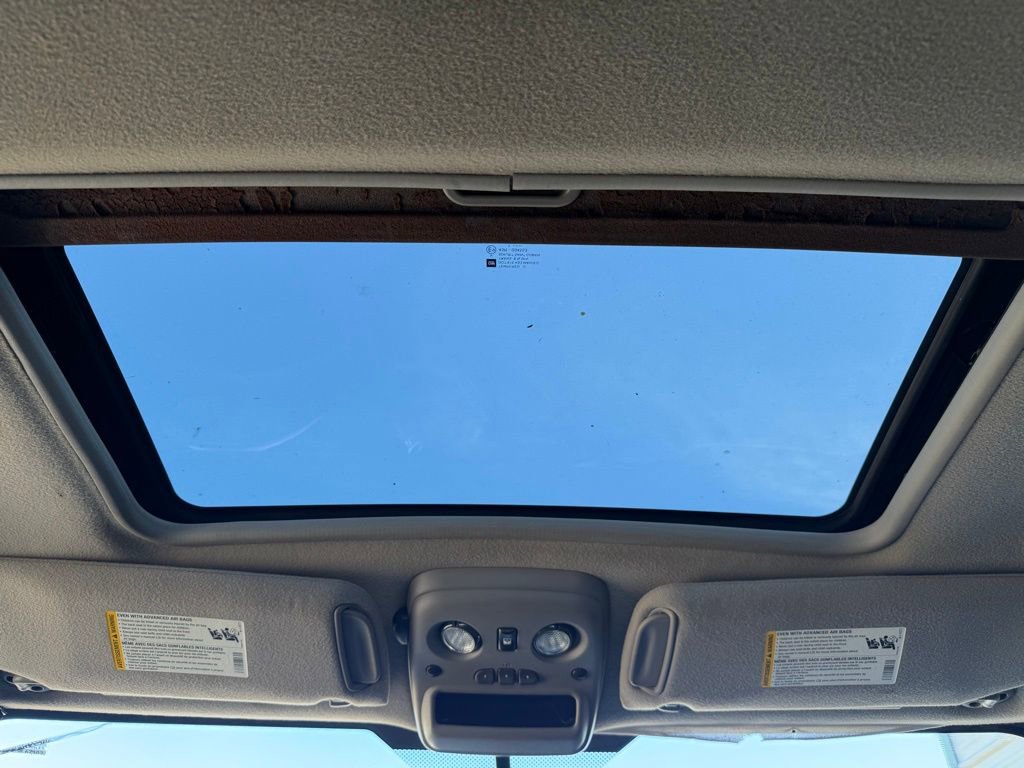 Used 2004 Cadillac Escalade EXT image 22