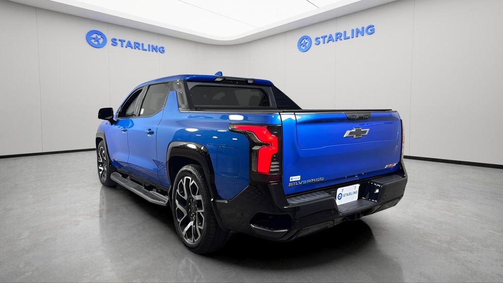 Certified 2025 Chevrolet Silverado EV RST AWD/4WD image 6