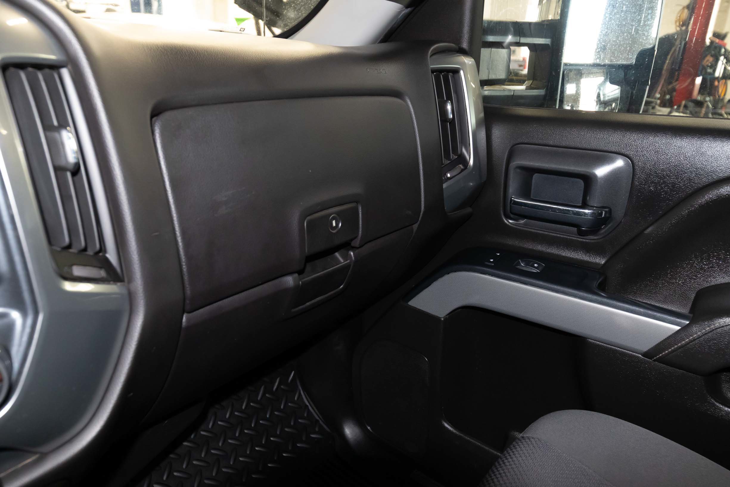 Used 2018 Chevrolet Silverado 3500 LT w/ LT Convenience Package AWD/4WD image 25