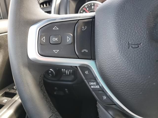 Used 2025 RAM 1500 Big Horn AWD/4WD image 29