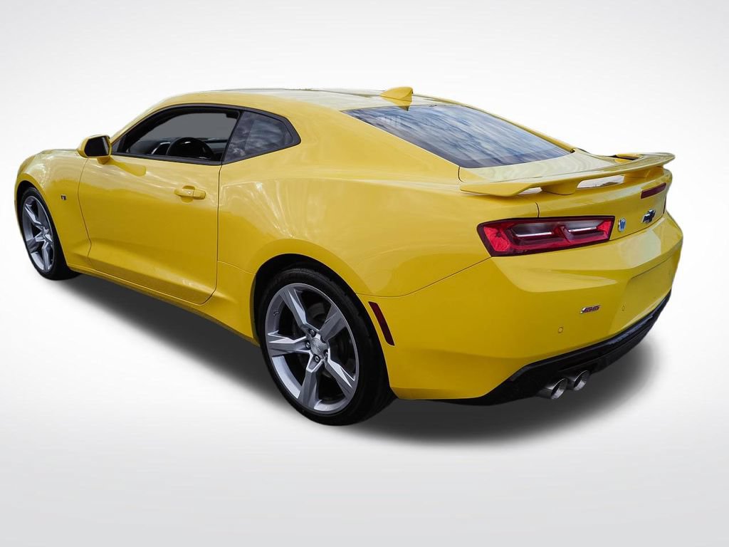 Used 2016 Chevrolet Camaro SS RWD image 5