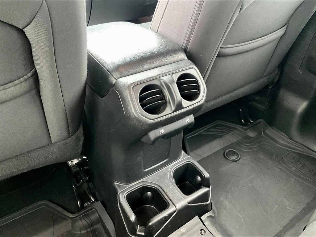 Used 2022 Jeep Wrangler Unlimited Sport AWD/4WD image 10