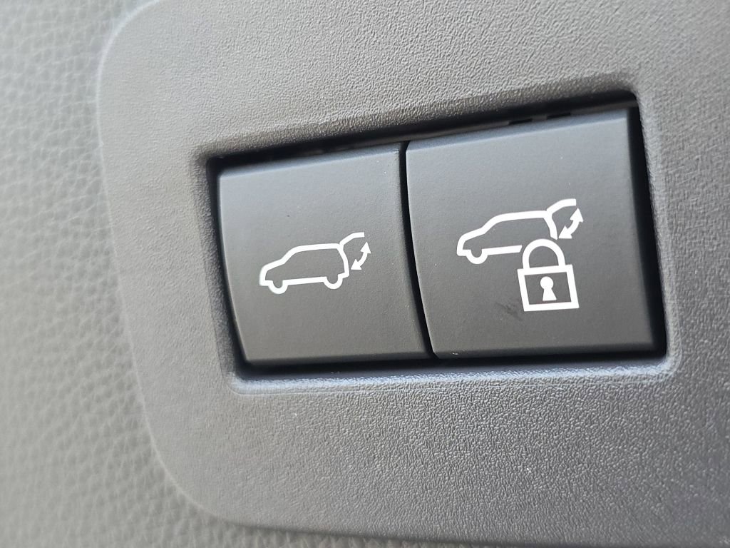 New 2025 Lexus LX 600 4WD w/ Interior Upgrade Package image 8