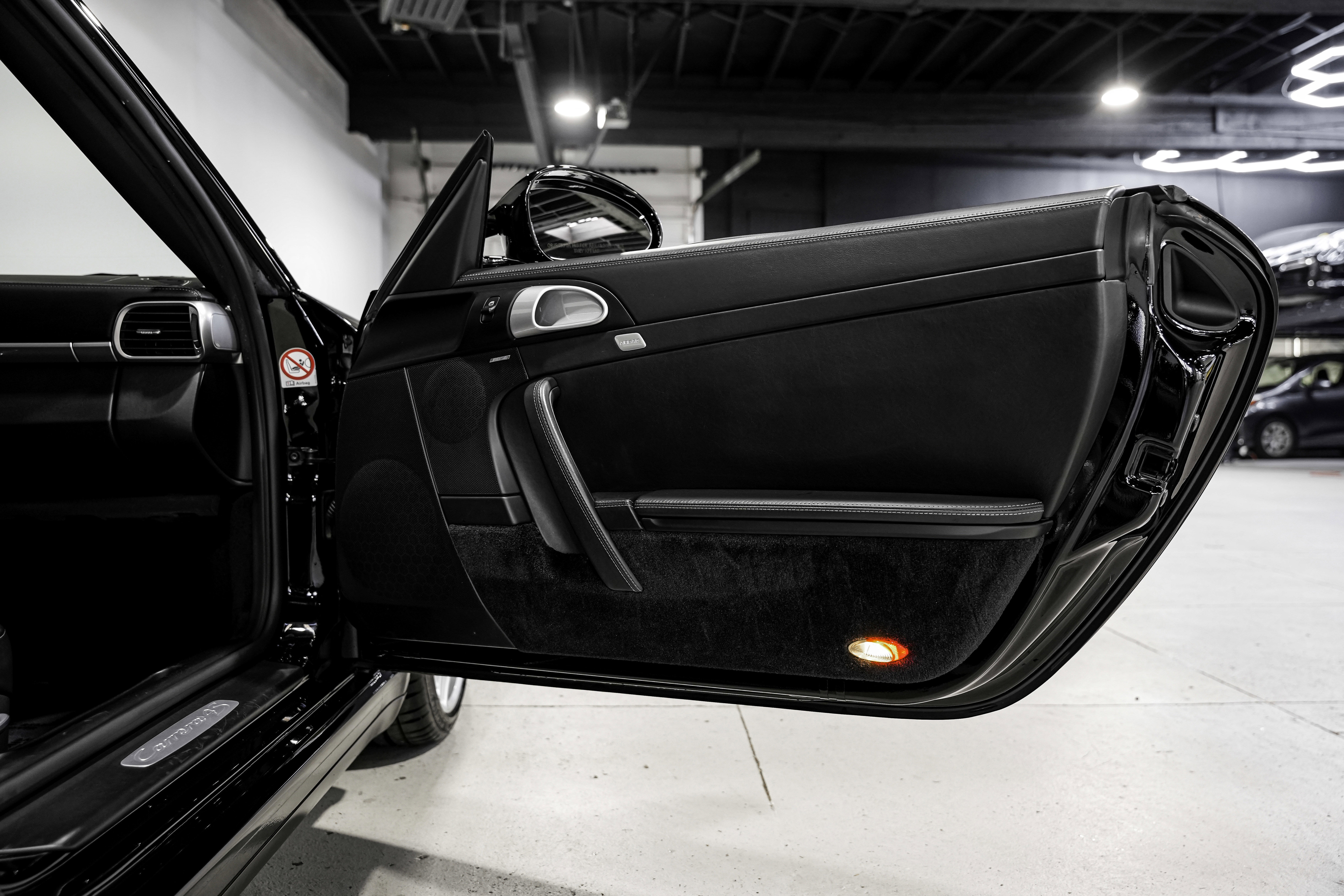 Used 2010 Porsche 911 Carrera 4S image 25