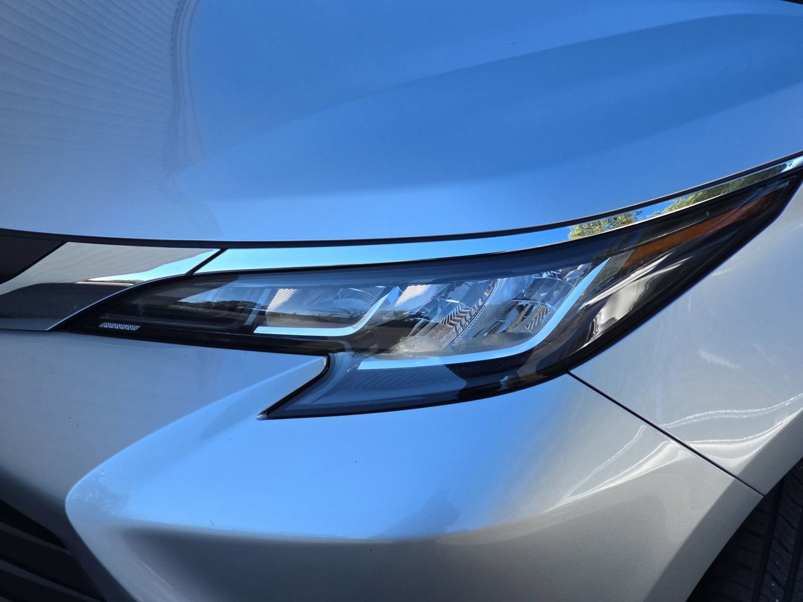 Used 2022 Toyota Sienna XLE image 39