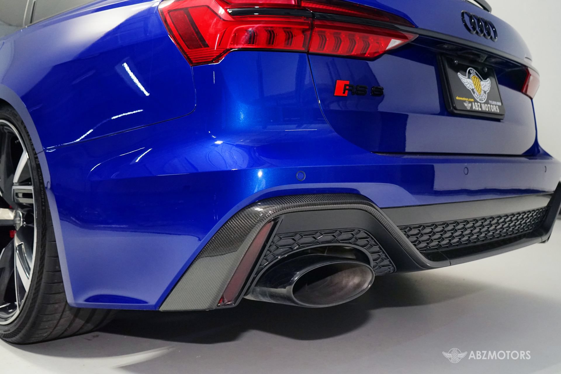 Used 2022 Audi RS 6 AWD/4WD image 9