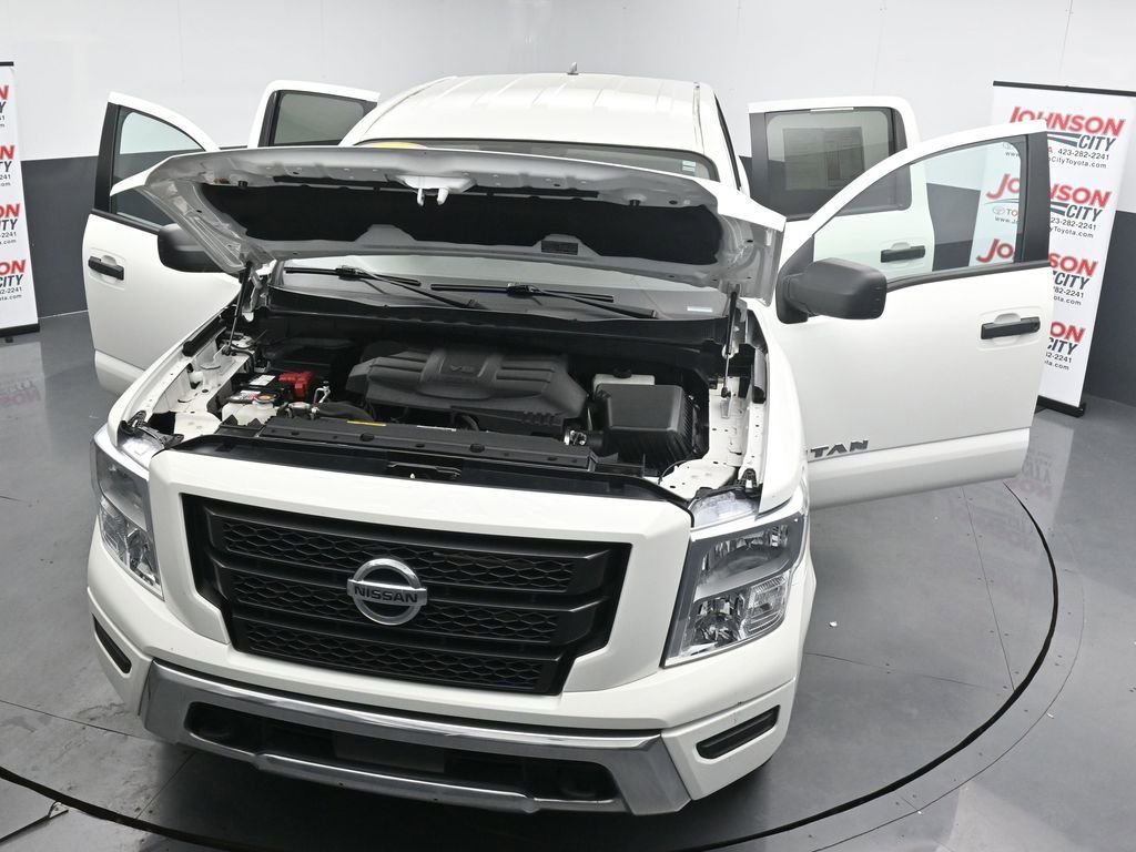 Used 2022 Nissan Titan SV AWD/4WD image 40