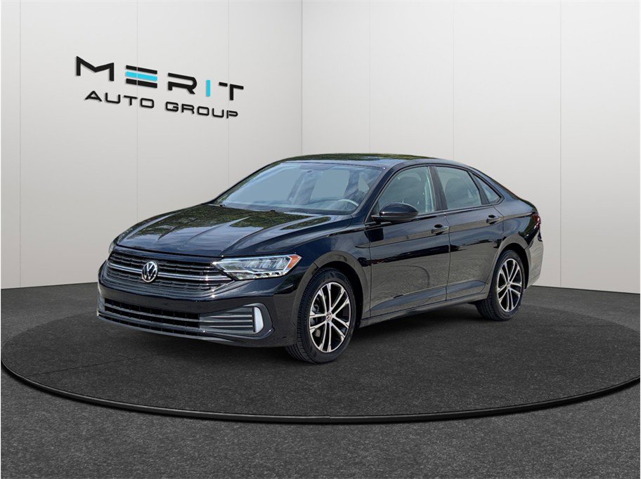 Used 2022 Volkswagen Jetta Sport image 4