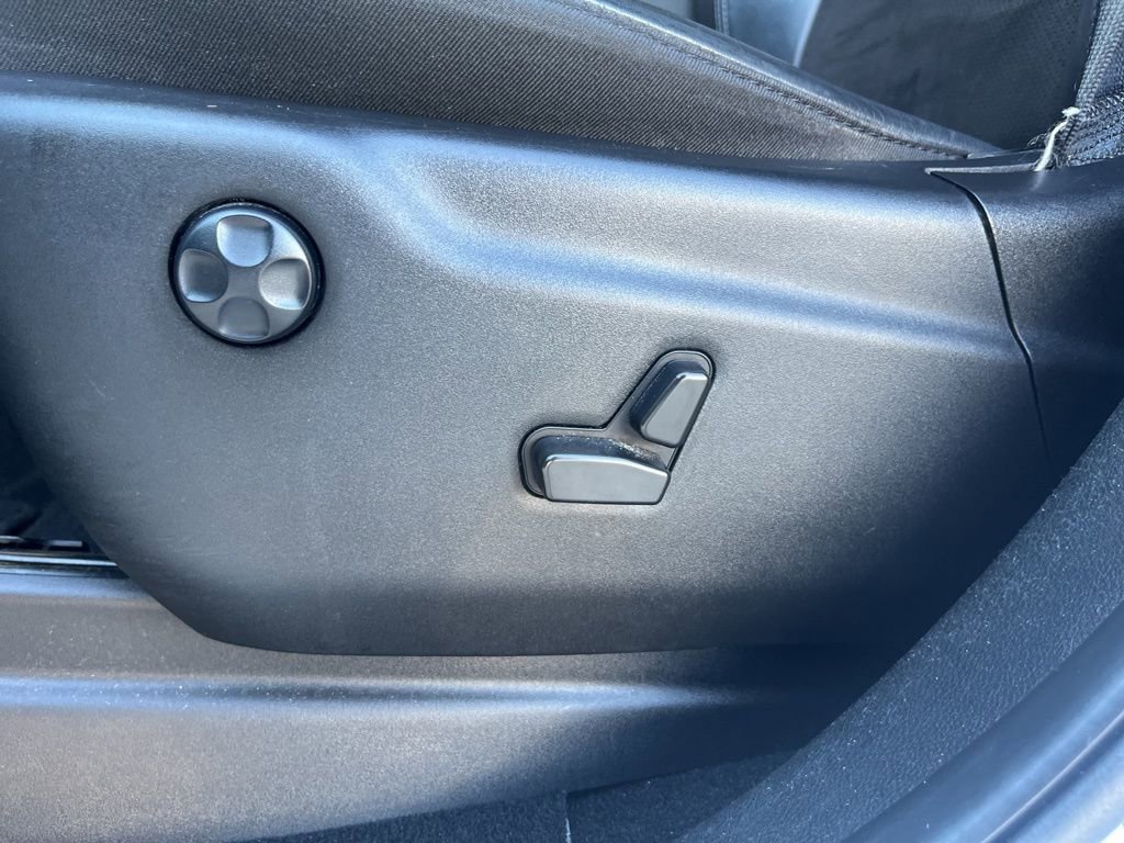 Used 2021 Dodge Durango GT image 40