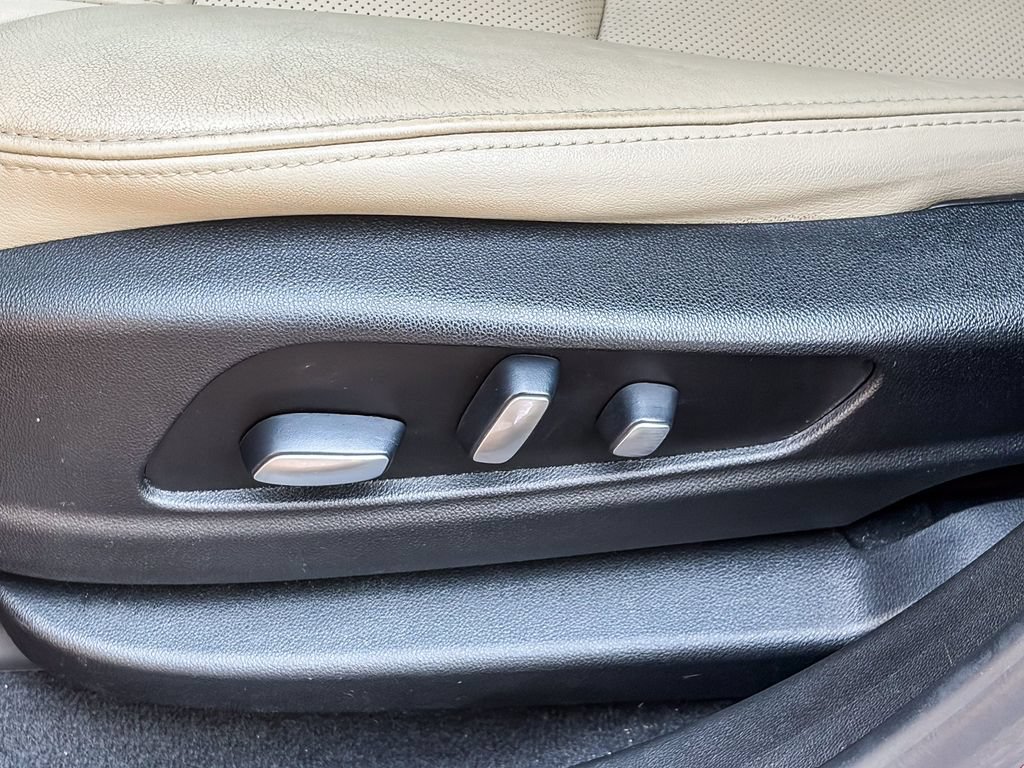 Used 2019 Cadillac XT5 Luxury FWD image 40