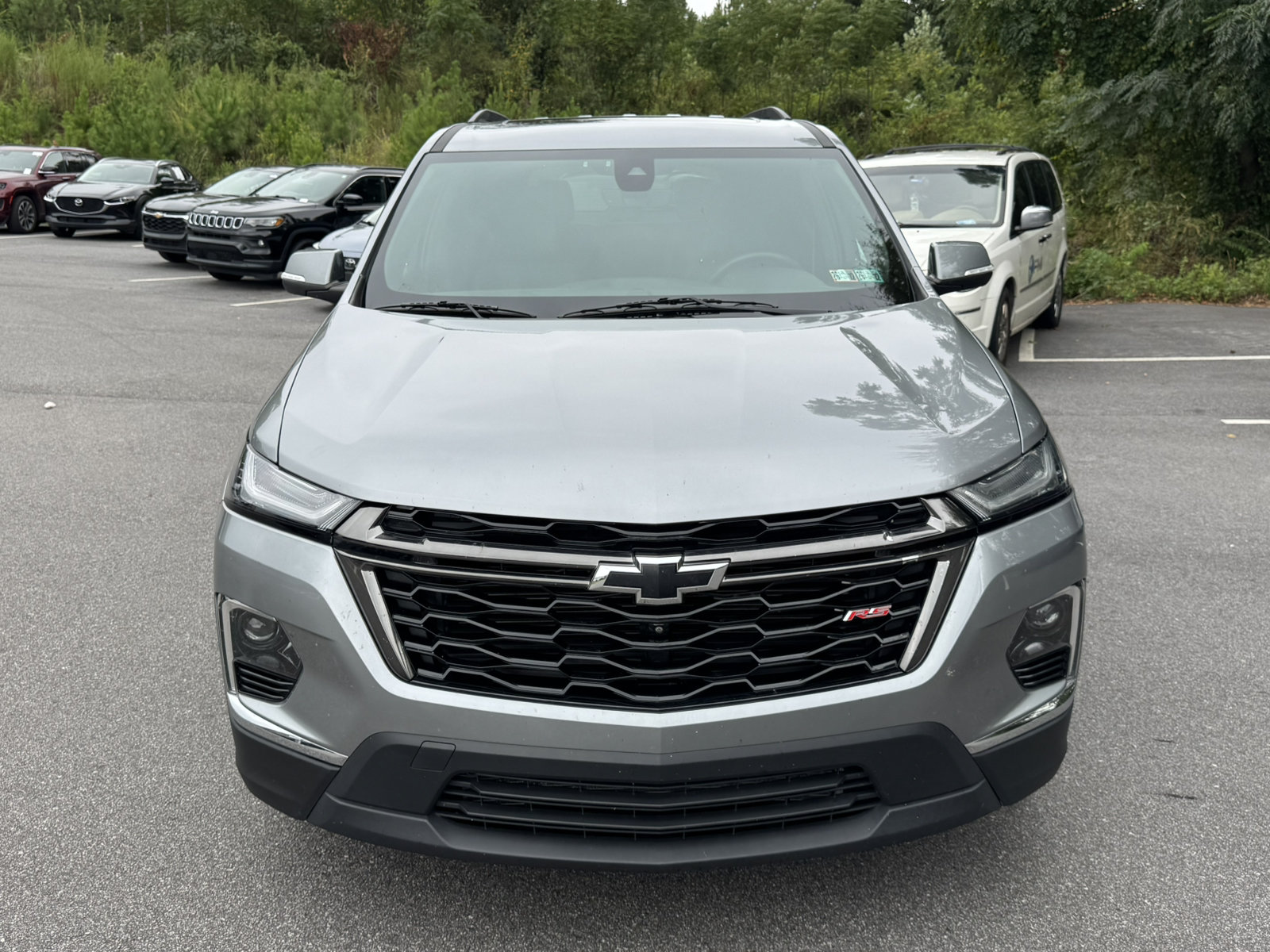Used 2023 Chevrolet Traverse RS AWD/4WD image 2