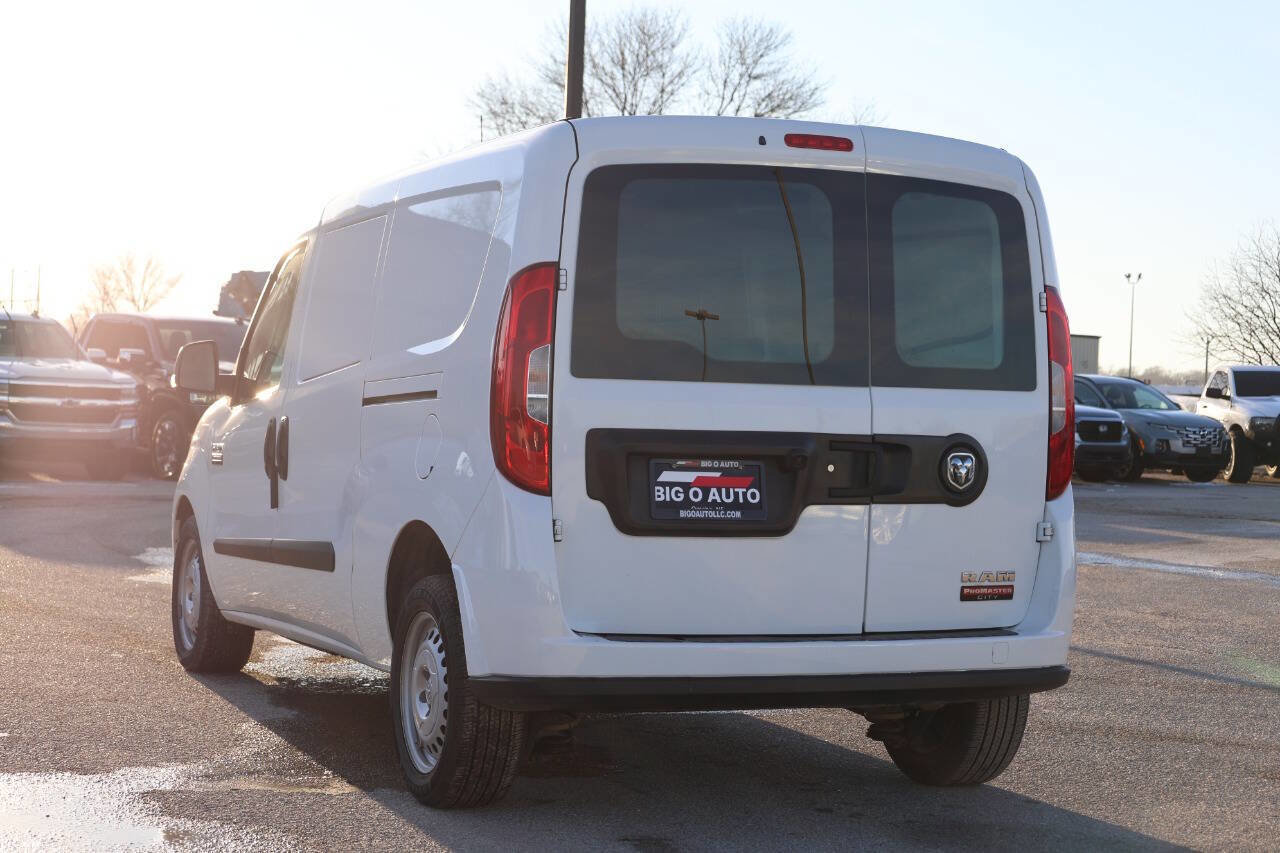 Used 2022 RAM ProMaster City Tradesman FWD image 11