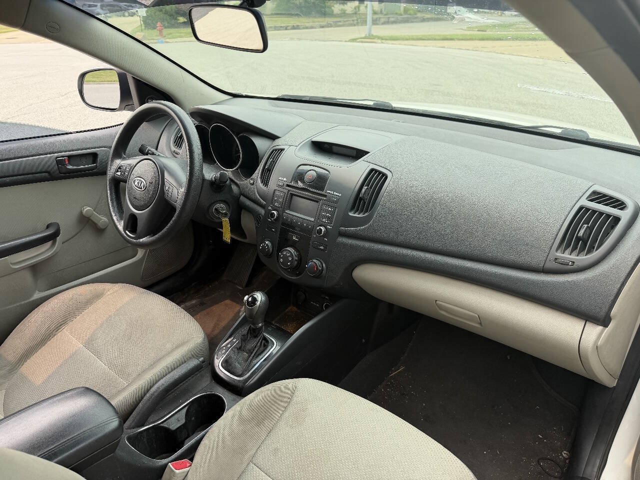 Used 2011 Kia Forte LX FWD image 5
