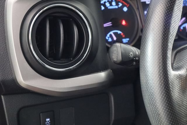 Used 2021 Toyota Tacoma SR5 RWD image 14