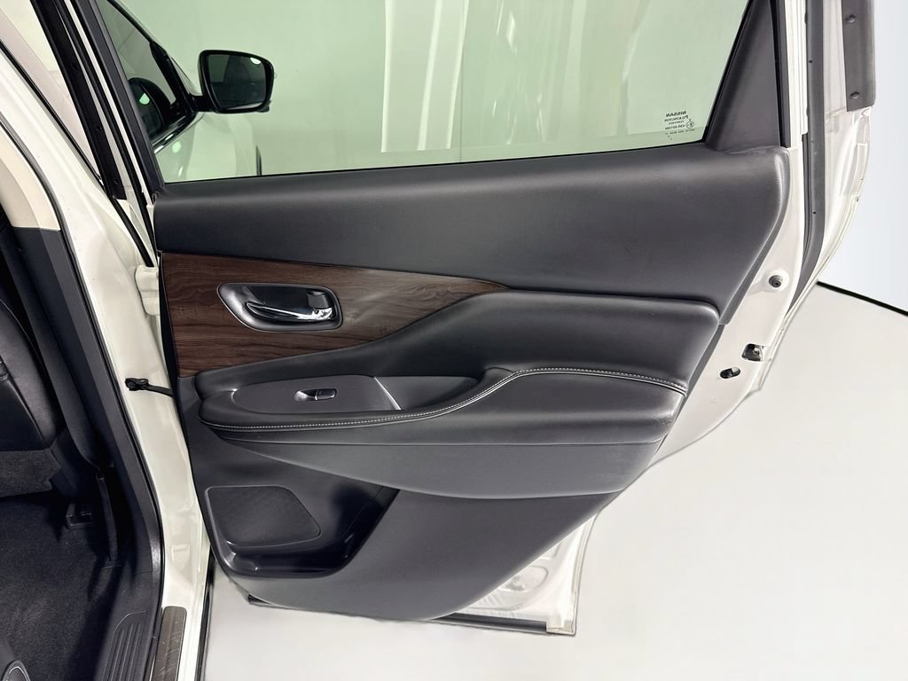 Used 2019 Nissan Murano Platinum w/ Cargo Package FWD image 27
