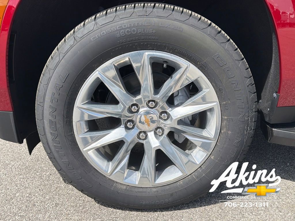 New 2026 Chevrolet Suburban Premier w/ Sun And Tow Package image 13