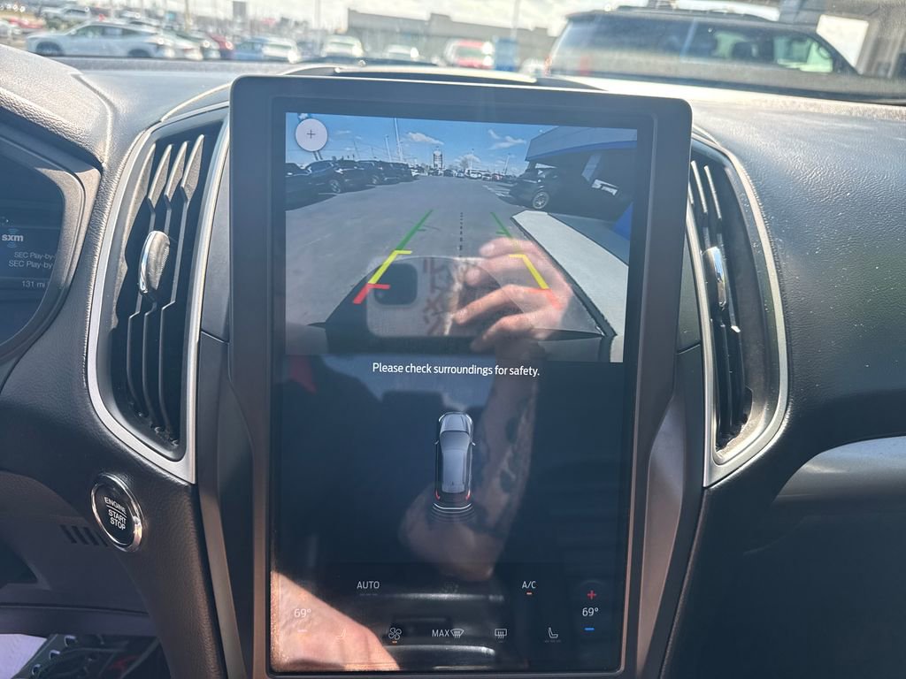 Used 2024 Ford Edge SEL image 23