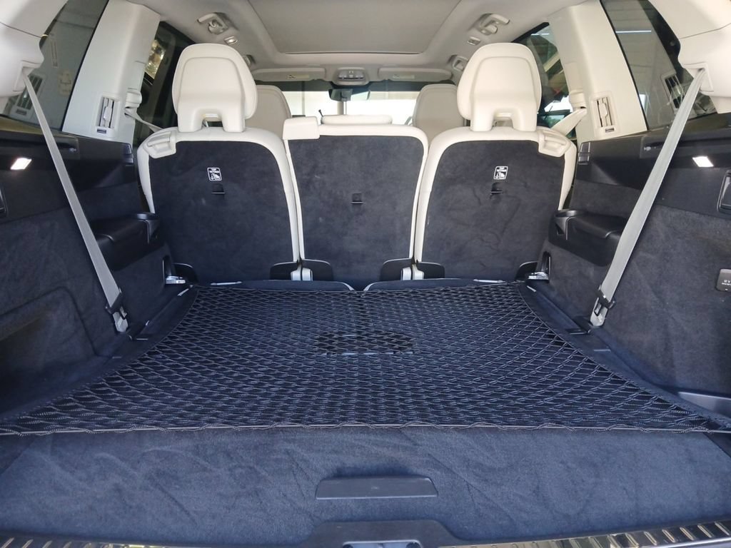 Used 2024 Volvo XC90 B5 Plus w/ Protection Package Premier AWD/4WD image 17