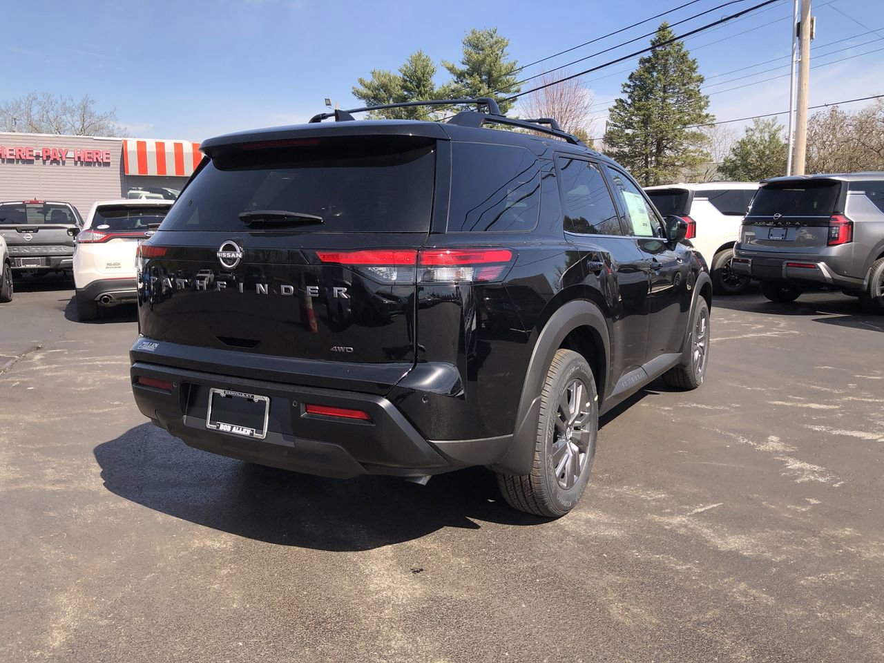 New 2026 Nissan Pathfinder SV image 13