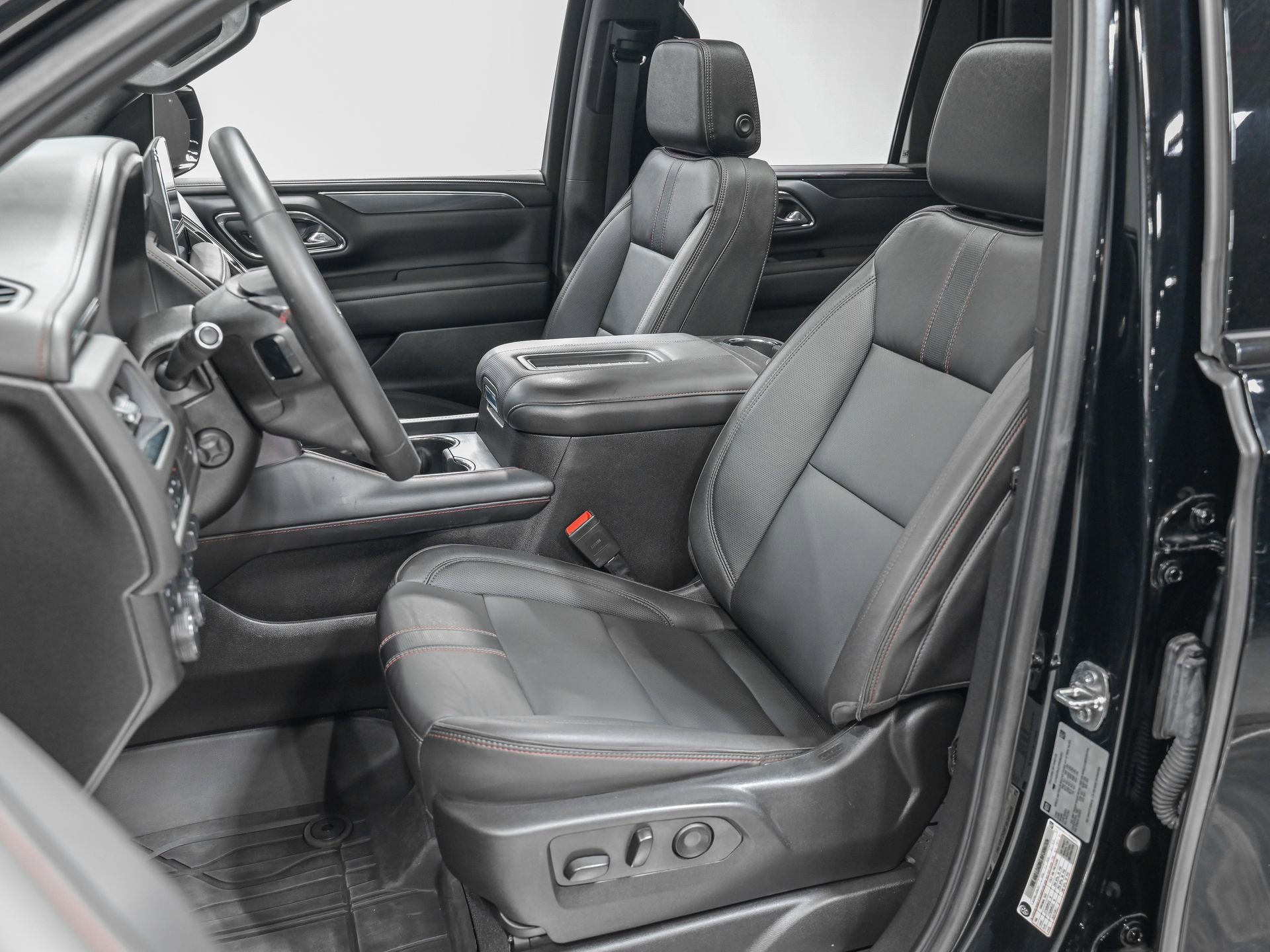 Used 2023 Chevrolet Tahoe RST w/ Luxury Package image 16