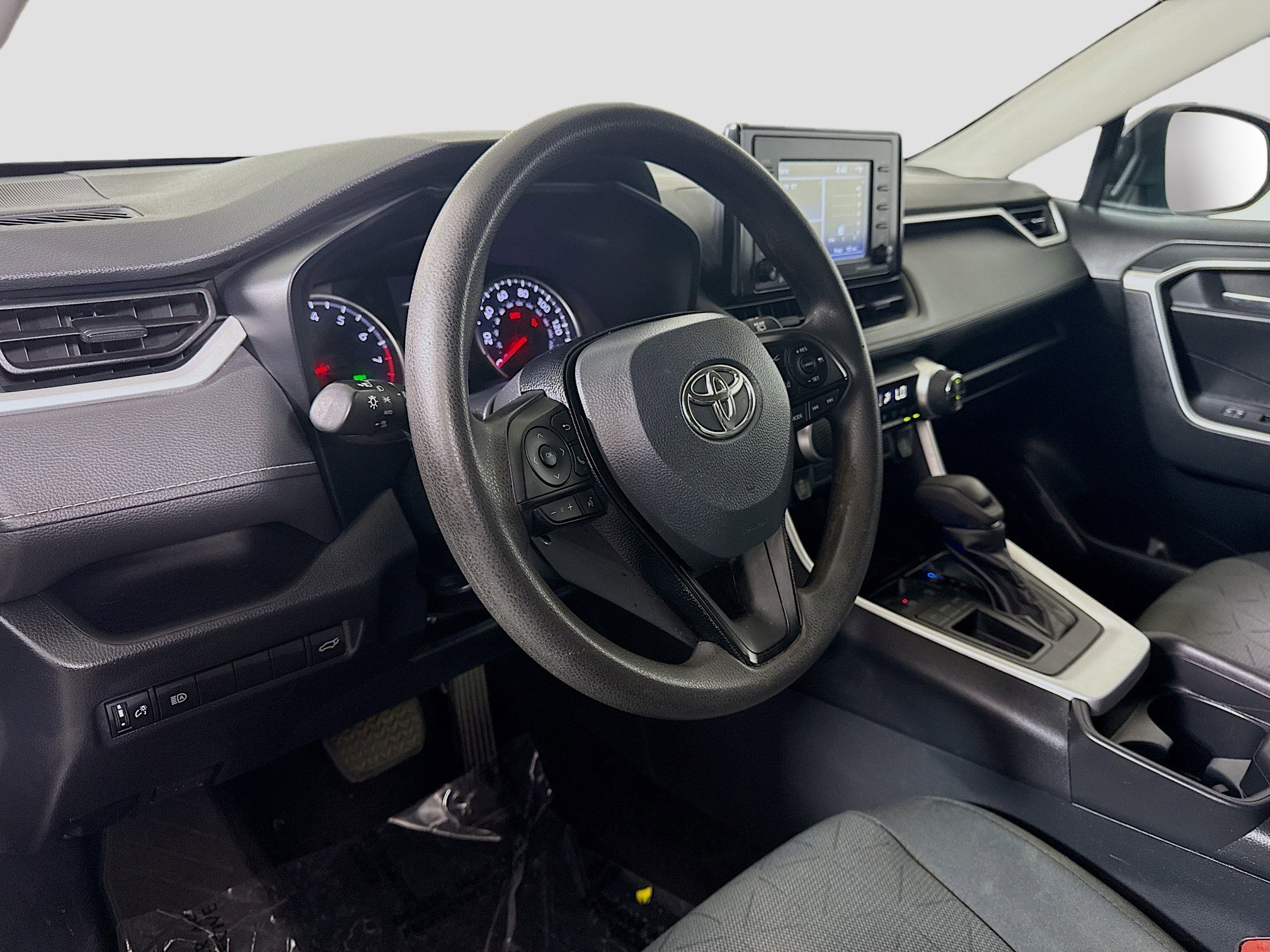 Used 2021 Toyota RAV4 XLE w/ Convenience Package image 23