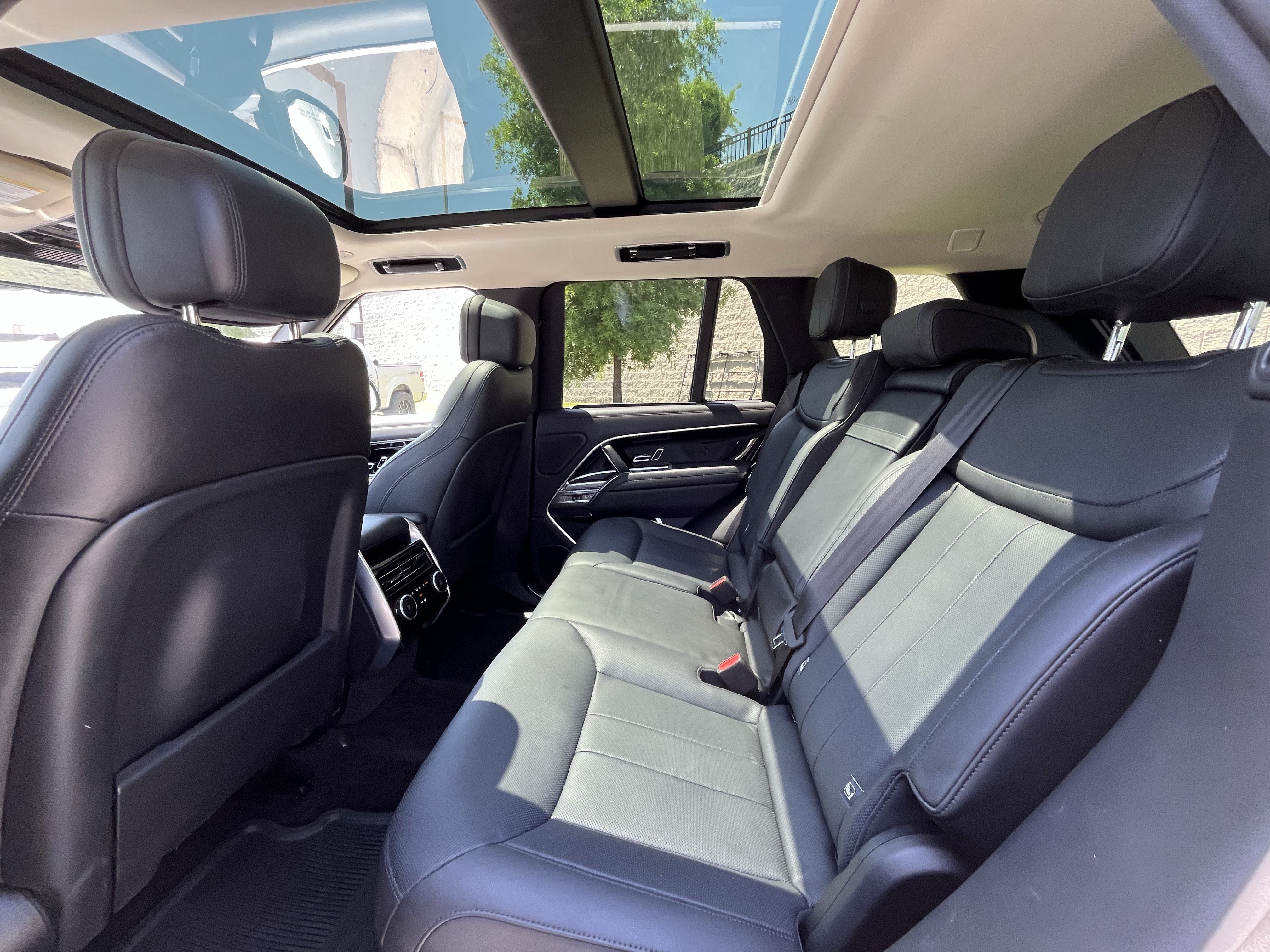 Used 2022 Land Rover Range Rover SE AWD/4WD image 70