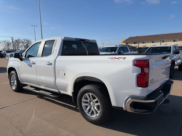 Used 2020 Chevrolet Silverado 1500 LT w/ Trailering Package image 6
