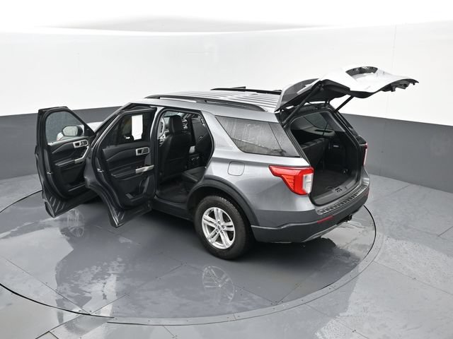 Used 2022 Ford Explorer XLT w/ Equipment Group 202A AWD/4WD image 28