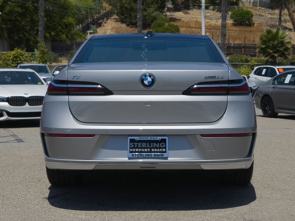 New 2026 BMW i7 eDrive50 w/ Executive Package RWD image 18