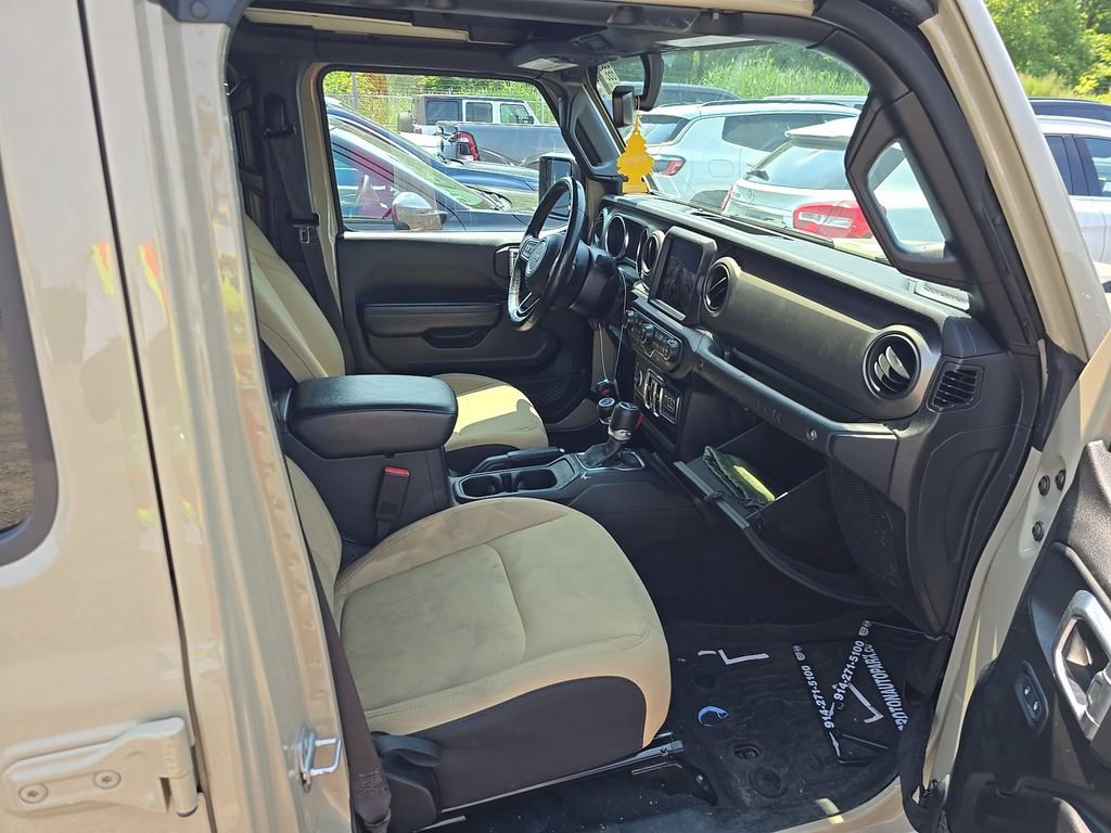Certified 2022 Jeep Wrangler Unlimited Sport AWD/4WD image 5