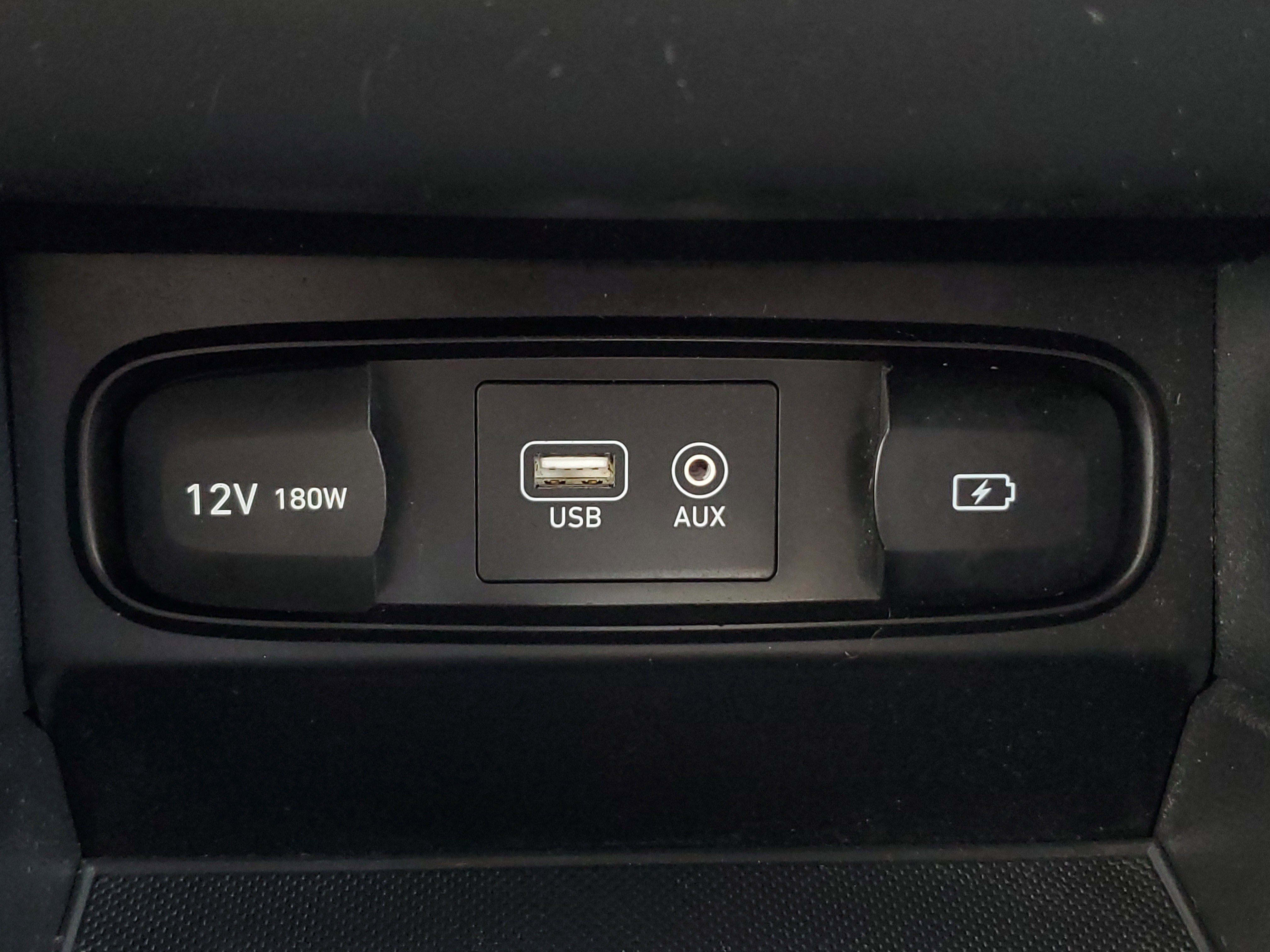 Used 2019 Hyundai Santa Fe SE image 26