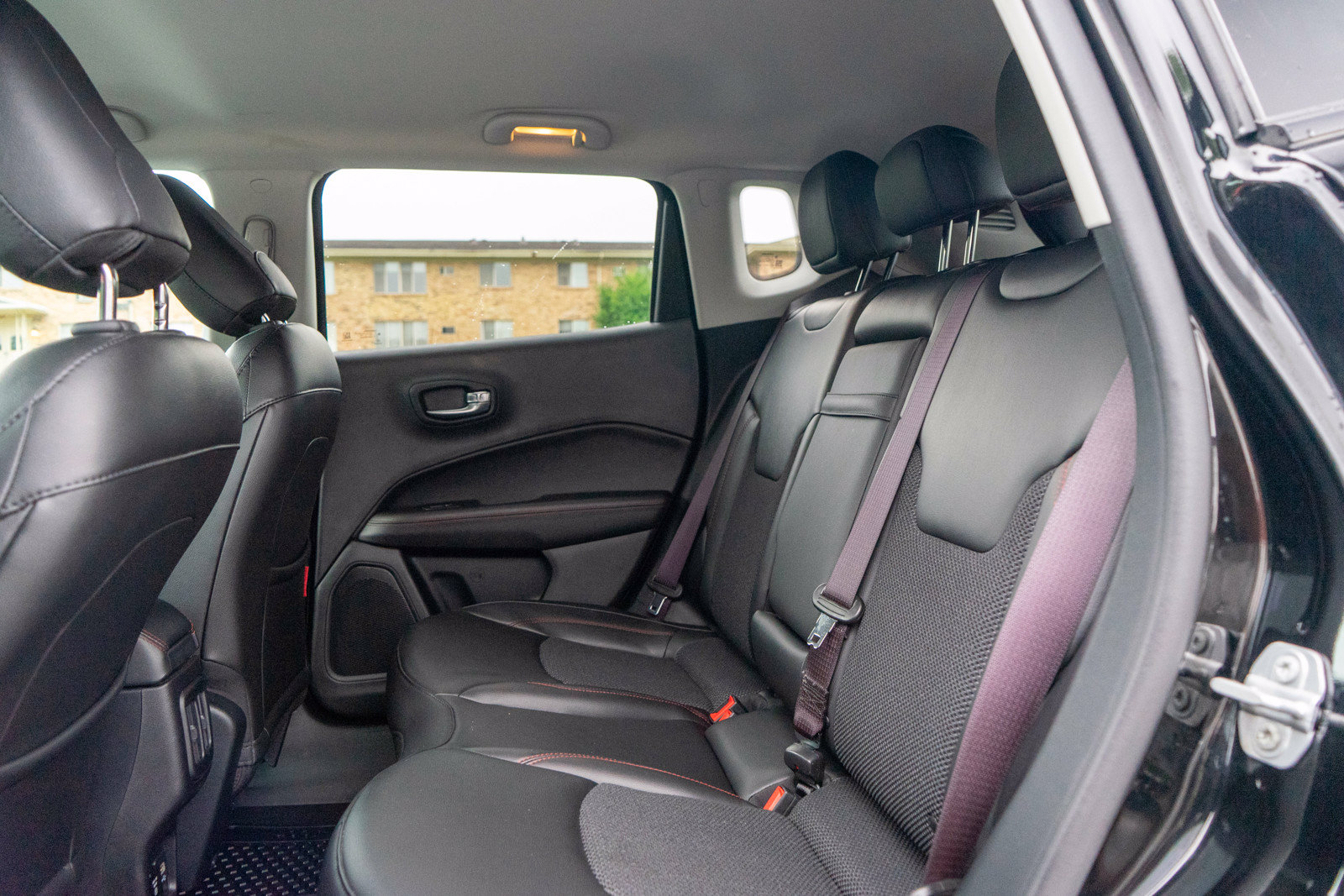 Used 2019 Jeep Compass Trailhawk w/ Cold Weather Group AWD/4WD image 28