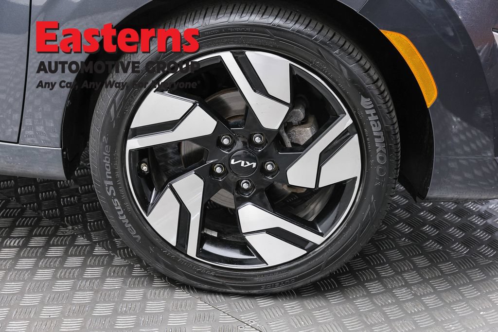 Used 2023 Kia Soul GT-Line FWD image 32