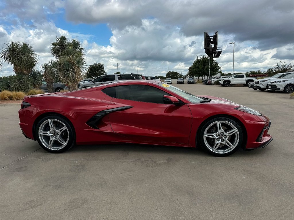 Used 2022 Chevrolet Corvette Stingray Premium Cpe RWD image 2