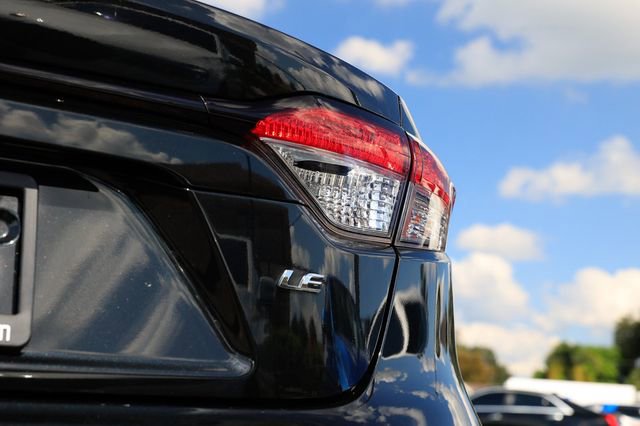 Used 2022 Toyota Corolla LE image 36