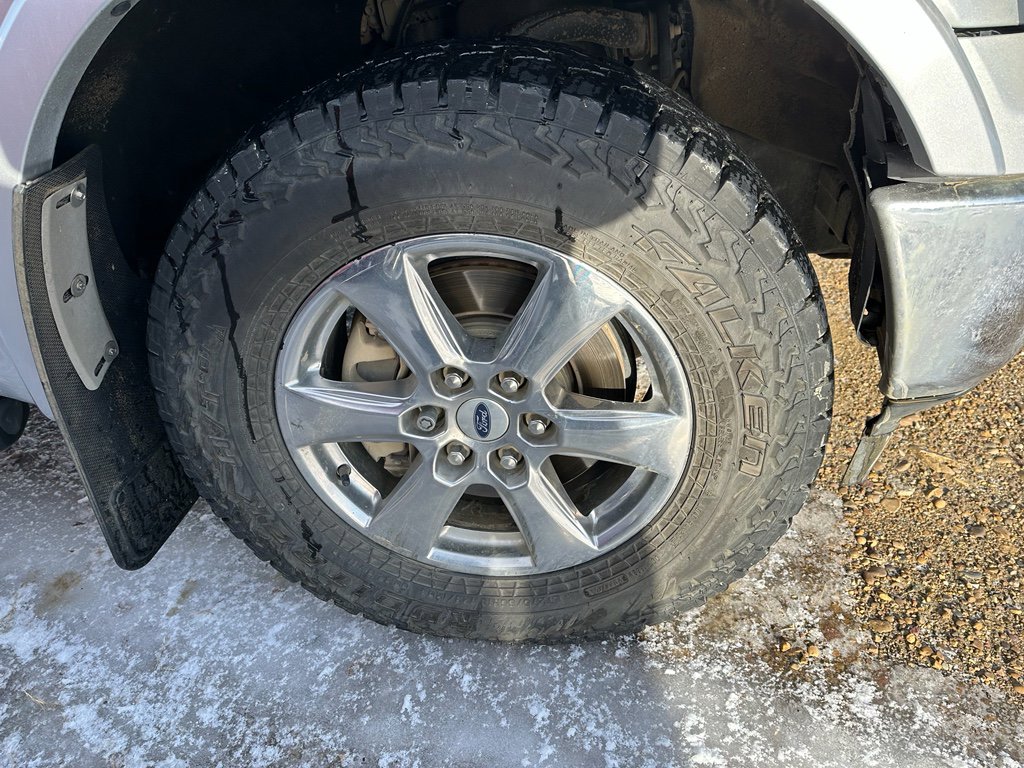 Used 2019 Ford F150 Lariat w/ Equipment Group 502A Luxury image 18