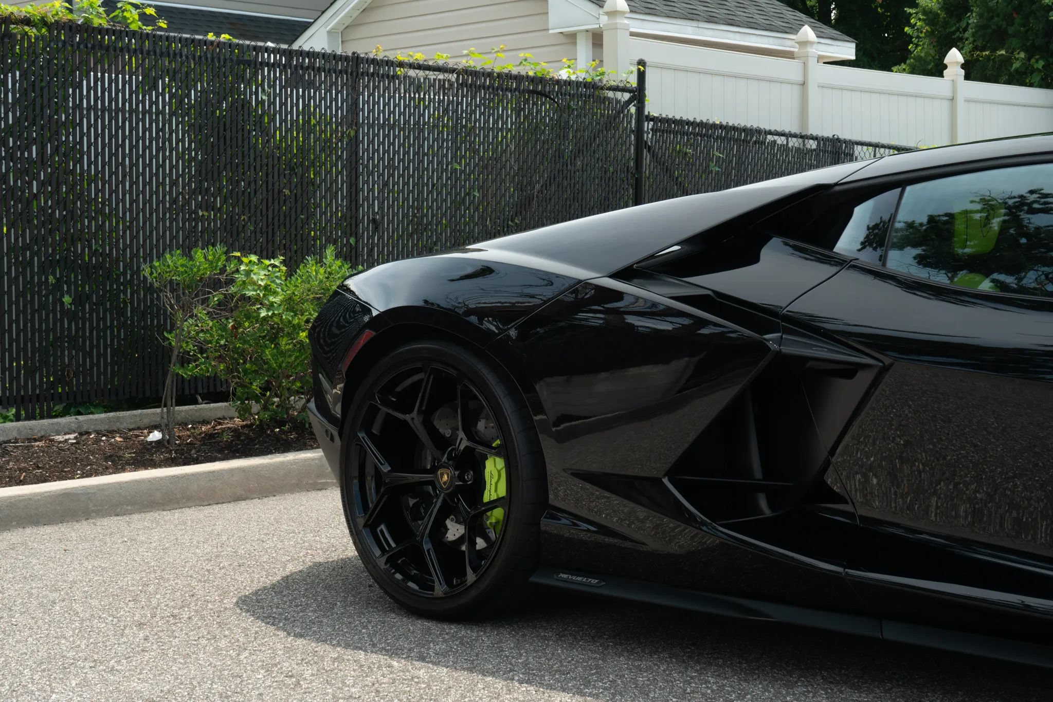 Used 2024 Lamborghini Revuelto AWD/4WD image 47