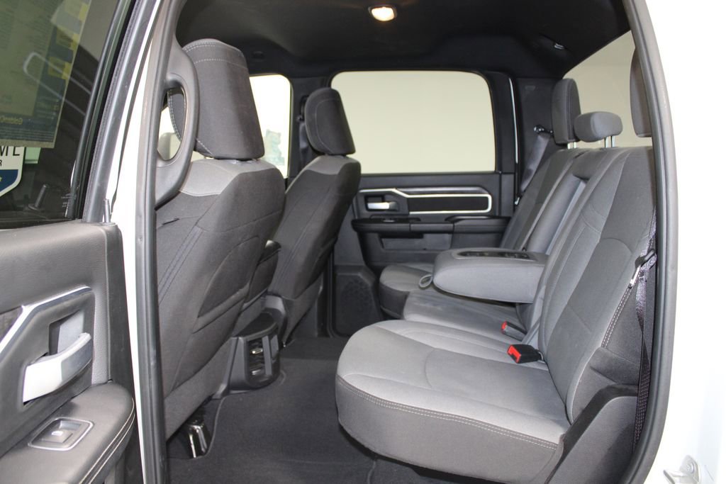 Used 2024 RAM 3500 Big Horn image 27