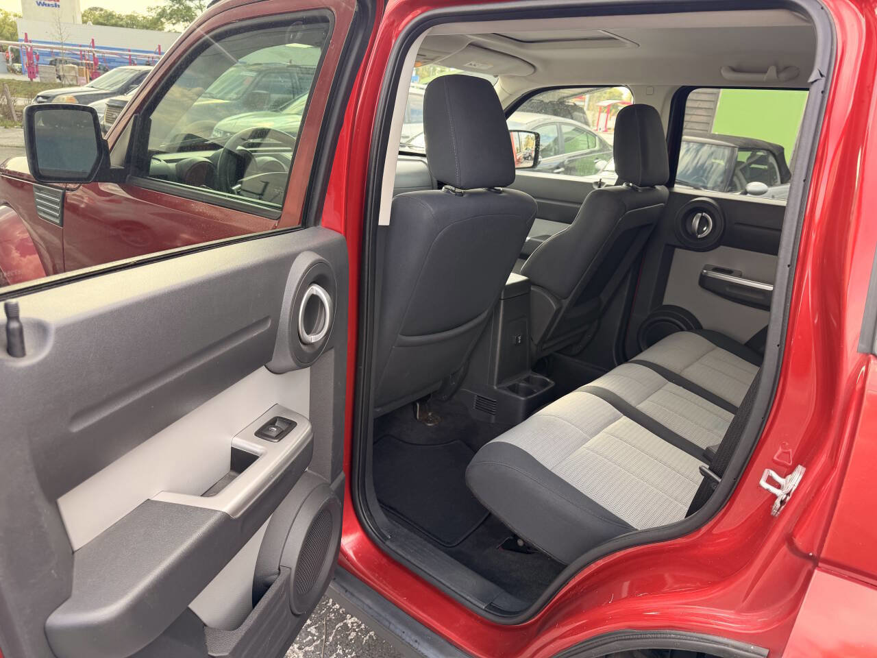 Used 2007 Dodge Nitro SLT image 10