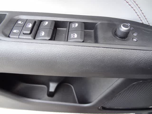 Used 2022 Jeep Compass Limited AWD/4WD image 15