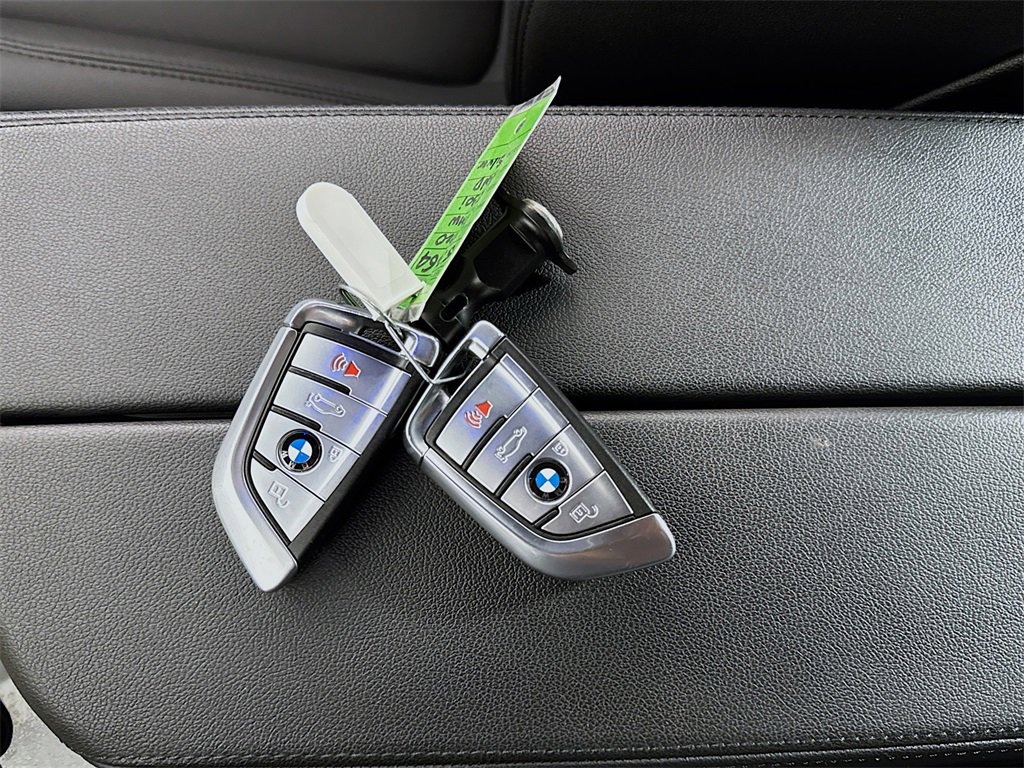 Used 2020 BMW 530i xDrive w/ Executive Package image 38