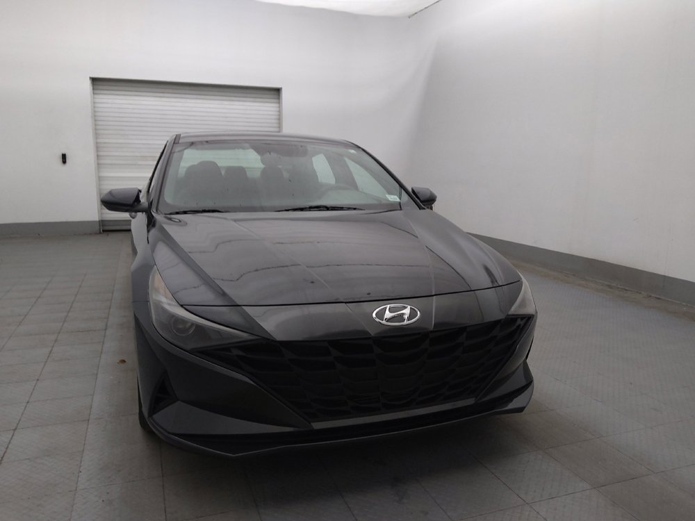 Used 2023 Hyundai Elantra SEL w/ Cargo Package FWD image 14