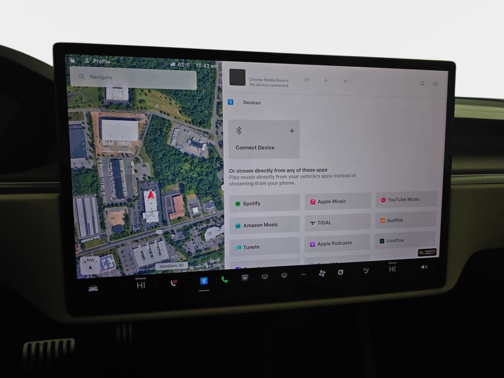 Used 2022 Tesla Model S AWD/4WD image 24
