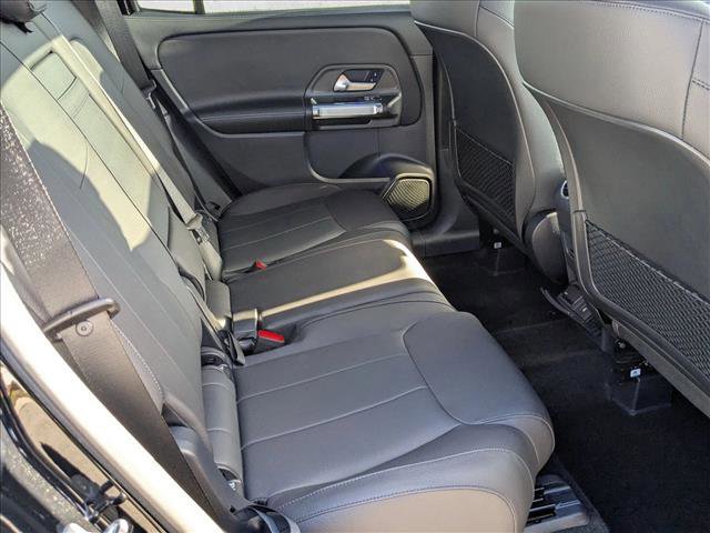 Used 2025 Mercedes-Benz GLB 250 image 20