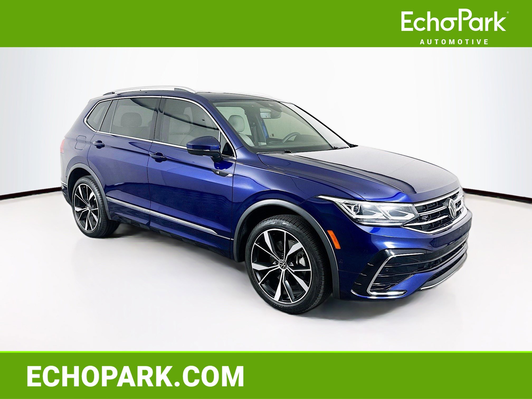 Used 2022 Volkswagen Tiguan SEL R-Line AWD/4WD image 1