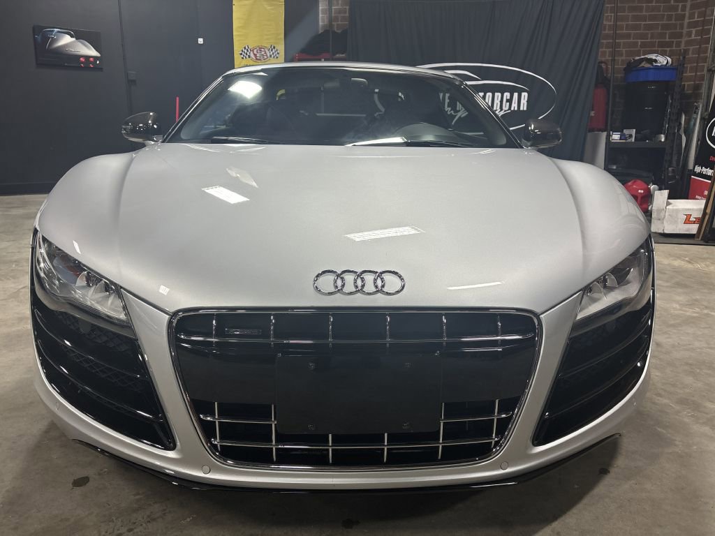 Used 2011 Audi R8 V10 image 21